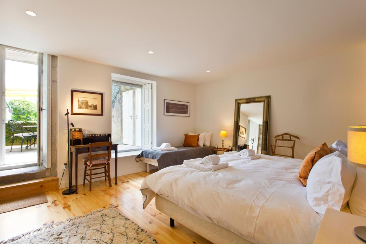 Boutique Rentals- Hidden Garden Porto'S Downtown Екстер'єр фото