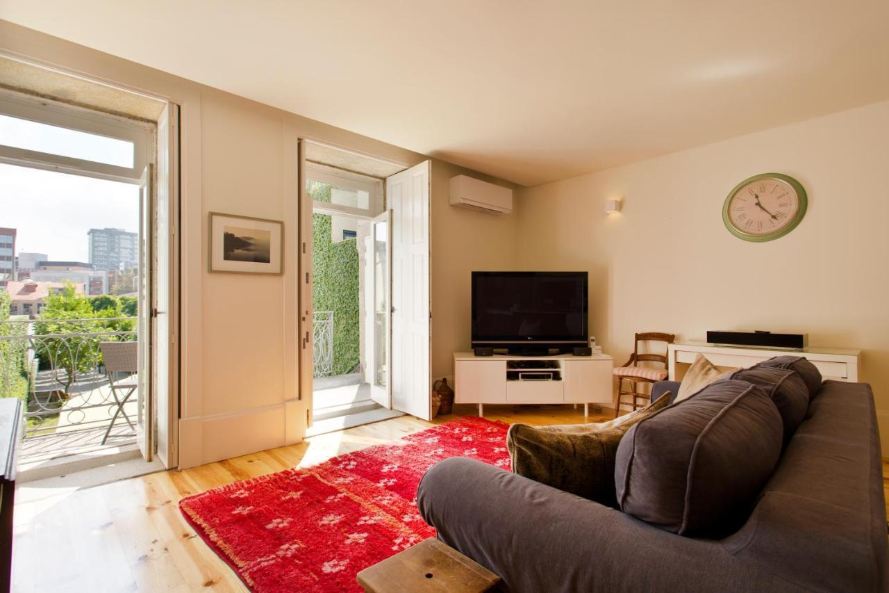 Boutique Rentals- Hidden Garden Porto'S Downtown Екстер'єр фото