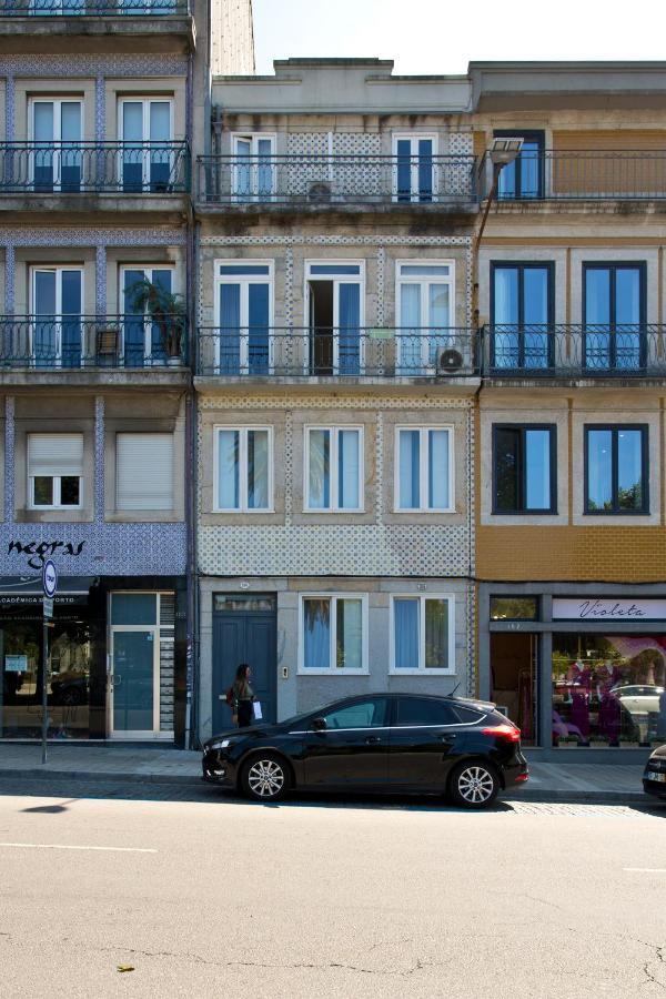 Boutique Rentals- Hidden Garden Porto'S Downtown Екстер'єр фото