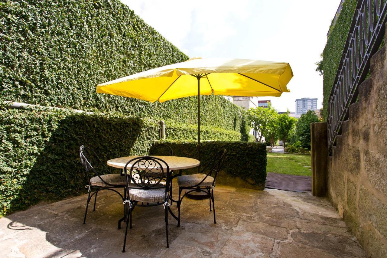Boutique Rentals- Hidden Garden Porto'S Downtown Екстер'єр фото